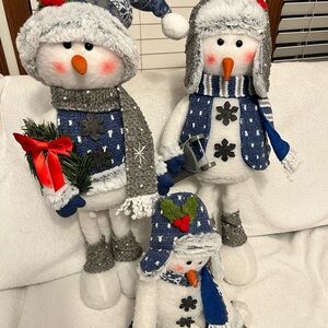 Charming Snowman Trio with Blue and Gray Accents